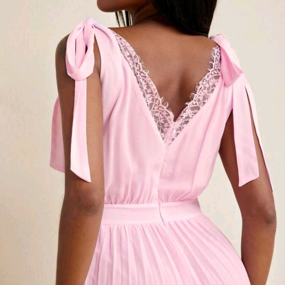 Addiction Pink Solid Chiffon Pleated Lace Trim V Neck Wide Leg Pants Jumpsuit - Picture 5 of 5